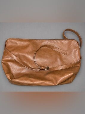 GRACE AND LACE- MEL'S CROSSBODY BAG IN CAMEL